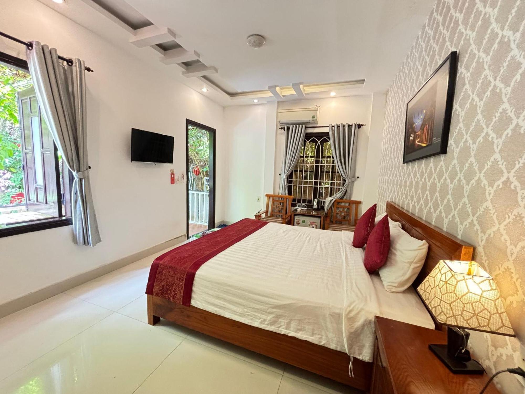 Red House Homestay - Villa Hoi An Eksteriør billede